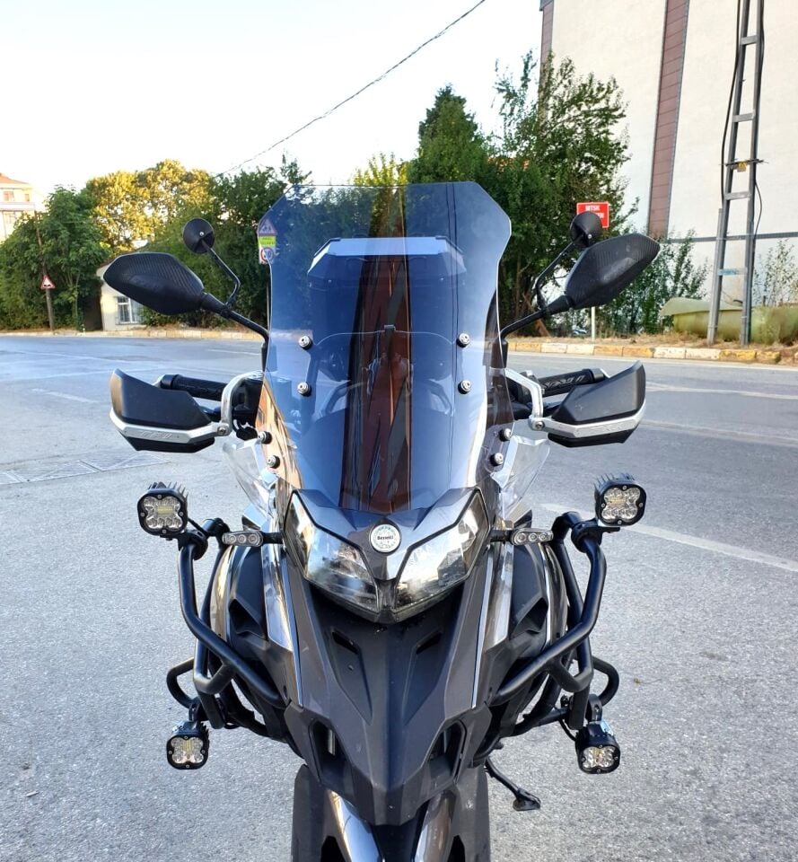 MOTOCAM Benelli TRK 502  Ön Cam 2017-2022 Model 54cm Füme Renkli 4mm