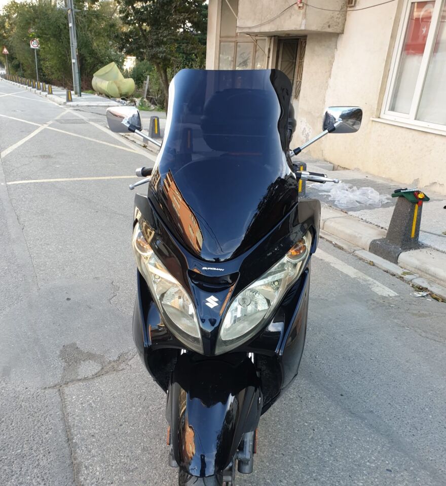 MOTOCAM Suzuki Burgman 400 K7 Ön Cam 2007-2015 Model 70cm Siyah Renkli 4mm