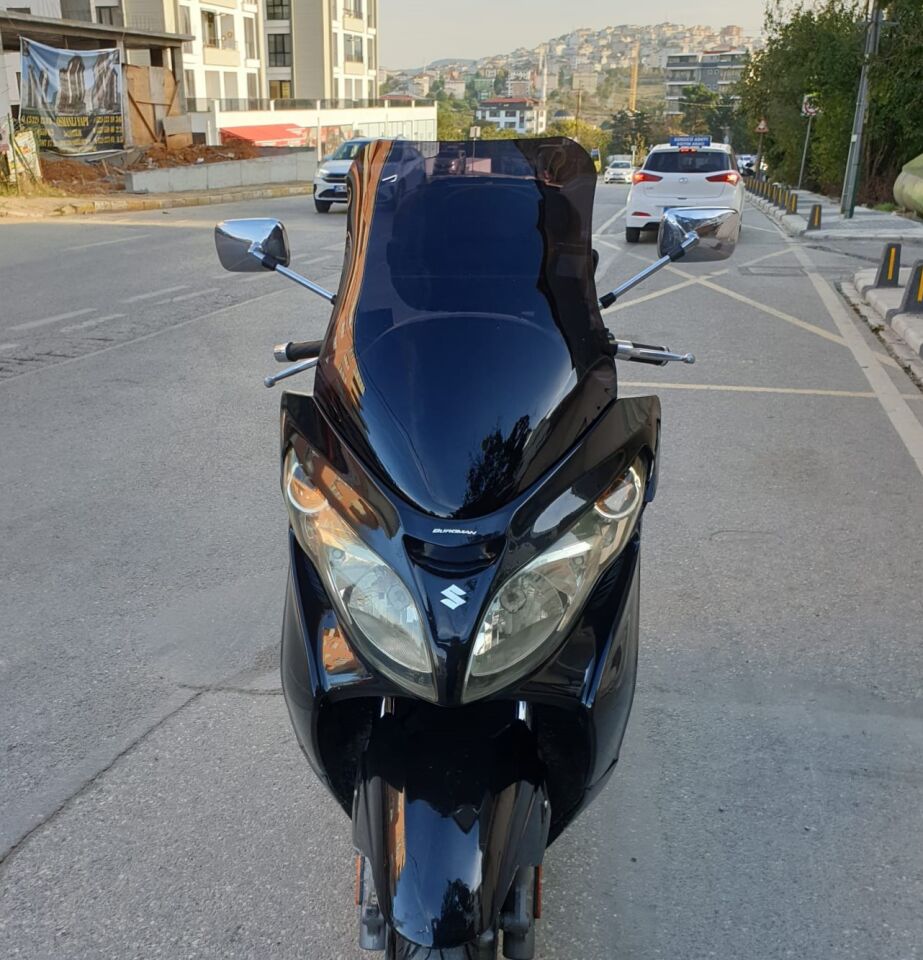 MOTOCAM Suzuki Burgman 400 K7 Ön Cam 2007-2015 Model 70cm Siyah Renkli 4mm