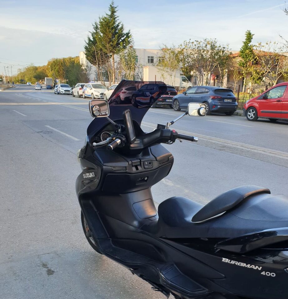 MOTOCAM Suzuki Burgman 400 K7 Ön Cam 2007-2015 Model 70cm Siyah Renkli 4mm