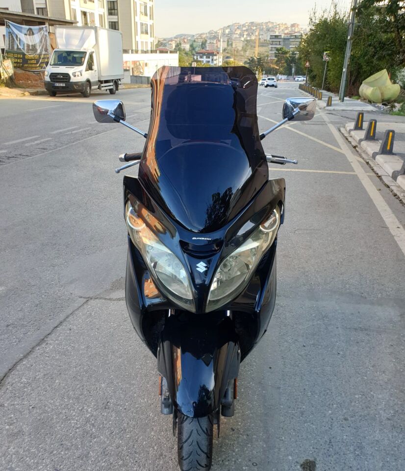 MOTOCAM Suzuki Burgman 400 K7 Ön Cam 2007-2015 Model 70cm Siyah Renkli 4mm