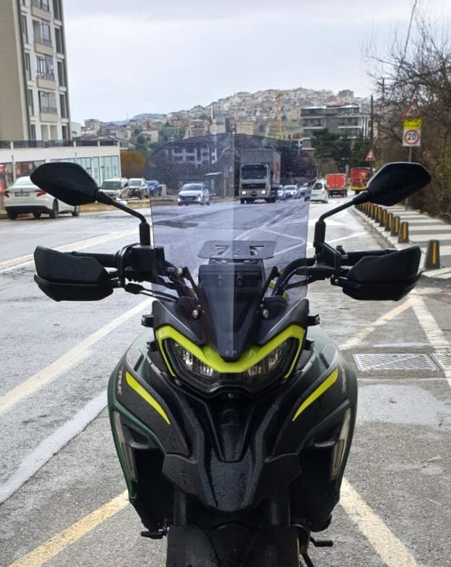 MOTOCAM Benelli TRK 702 X Ön Cam 2025-2026 Model 51cm Füme Renkli 4mm