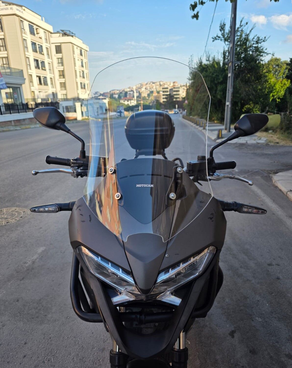 MOTOCAM Honda VFR 800 Crosrunner Ön Cam 2015-2016 Model 56cm Şeffaf Renkli 4mm