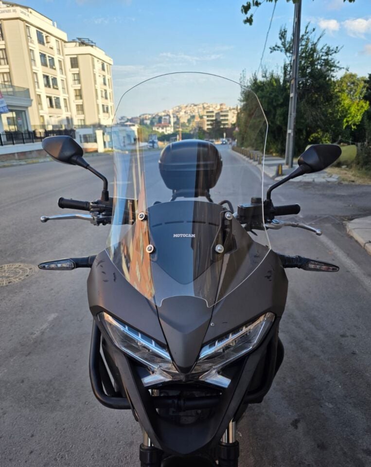 MOTOCAM Honda VFR 800 Crosrunner Ön Cam 2015-2016 Model 56cm Şeffaf Renkli 4mm