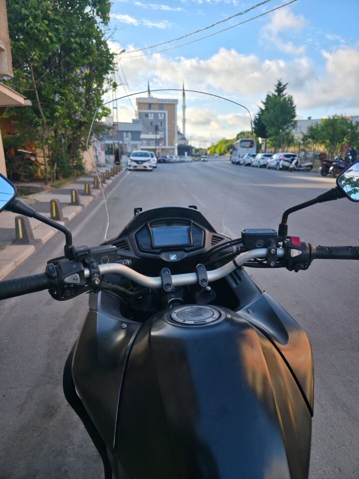 MOTOCAM Honda VFR 800 Crosrunner Ön Cam 2015-2016 Model 56cm Şeffaf Renkli 4mm