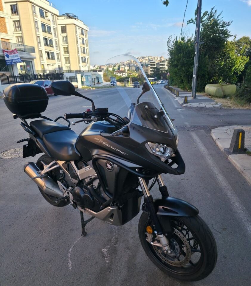 MOTOCAM Honda VFR 800 Crosrunner Ön Cam 2015-2016 Model 56cm Şeffaf Renkli 4mm