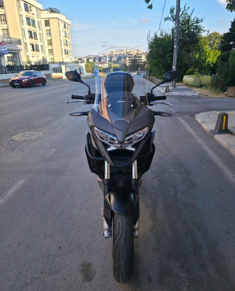 MOTOCAM Honda VFR 800 Crosrunner Ön Cam 2015-2016 Model 56cm Şeffaf Renkli 4mm