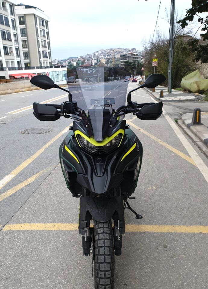 MOTOCAM Benelli TRK 702 X Ön Cam 2025-2026 Model 51cm Füme Renkli 4mm