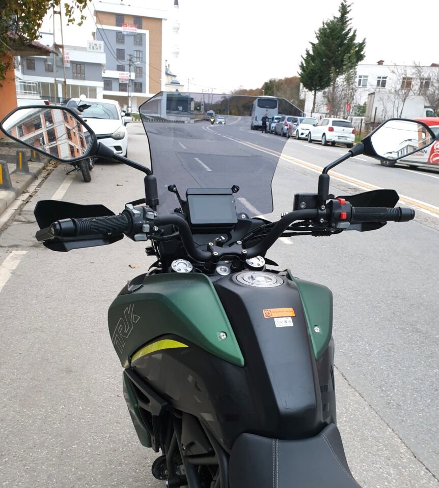 MOTOCAM Benelli TRK 702 X Ön Cam 2025-2026 Model 51cm Füme Renkli 4mm