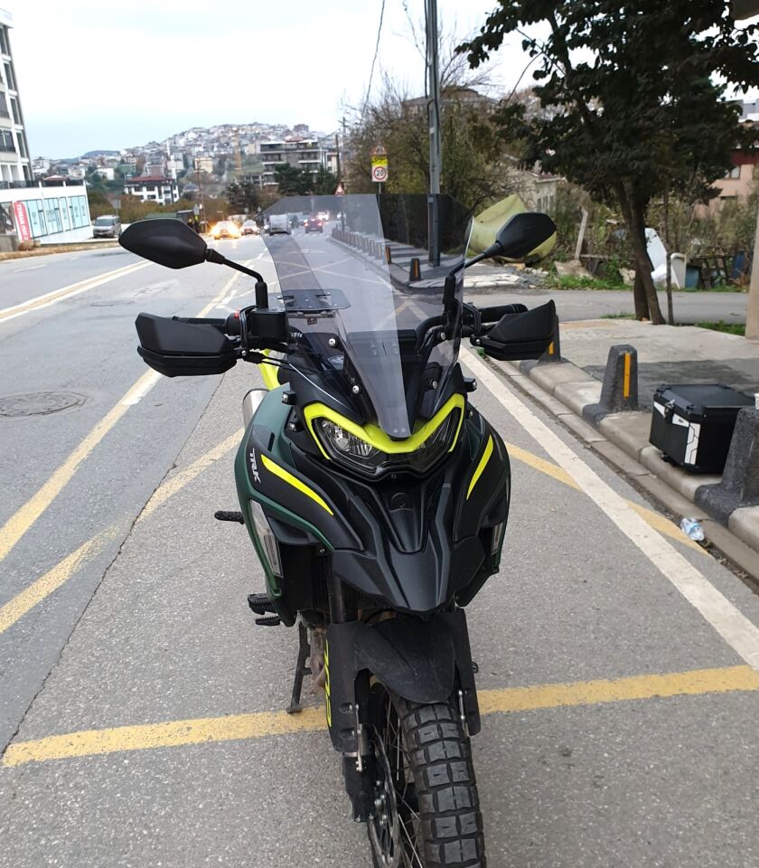 MOTOCAM Benelli TRK 702 X Ön Cam 2025-2026 Model 51cm Füme Renkli 4mm