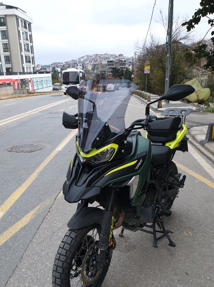 MOTOCAM Benelli TRK 702 X Ön Cam 2025-2026 Model 51cm Füme Renkli 4mm