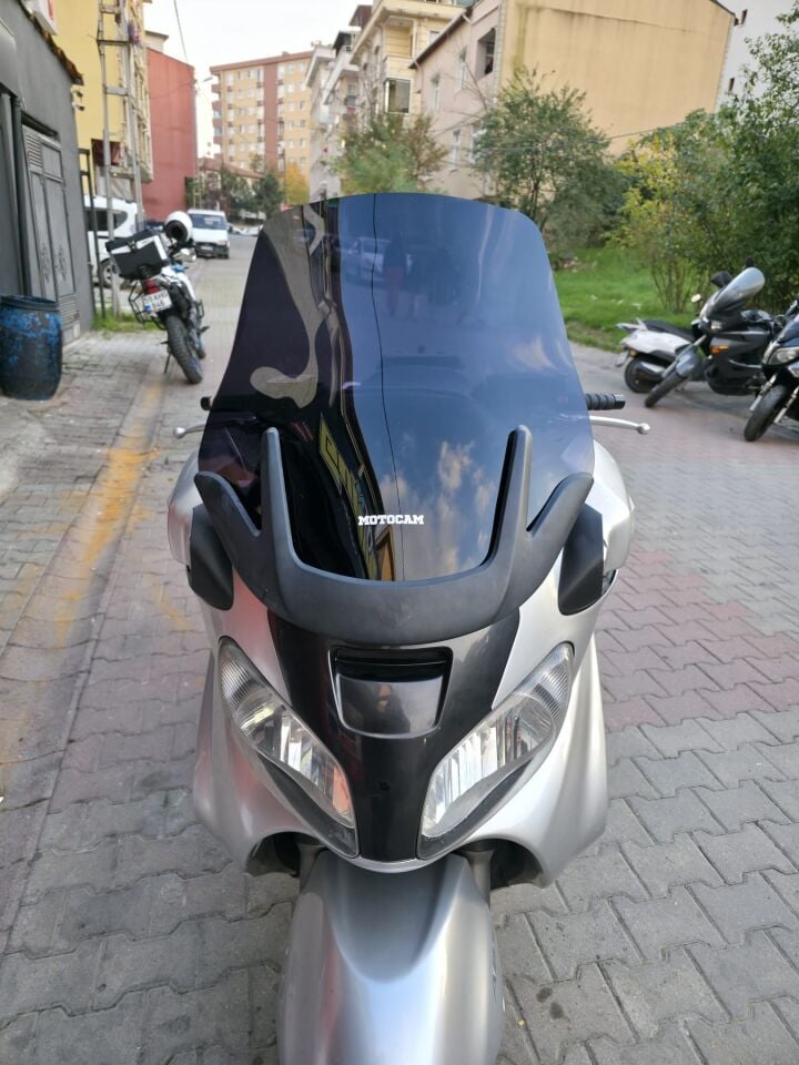 MOTOCAM Suzuki Burgman 650 Ön Cam 2001-2004 Model 60cm Siyah Renkli 4mm