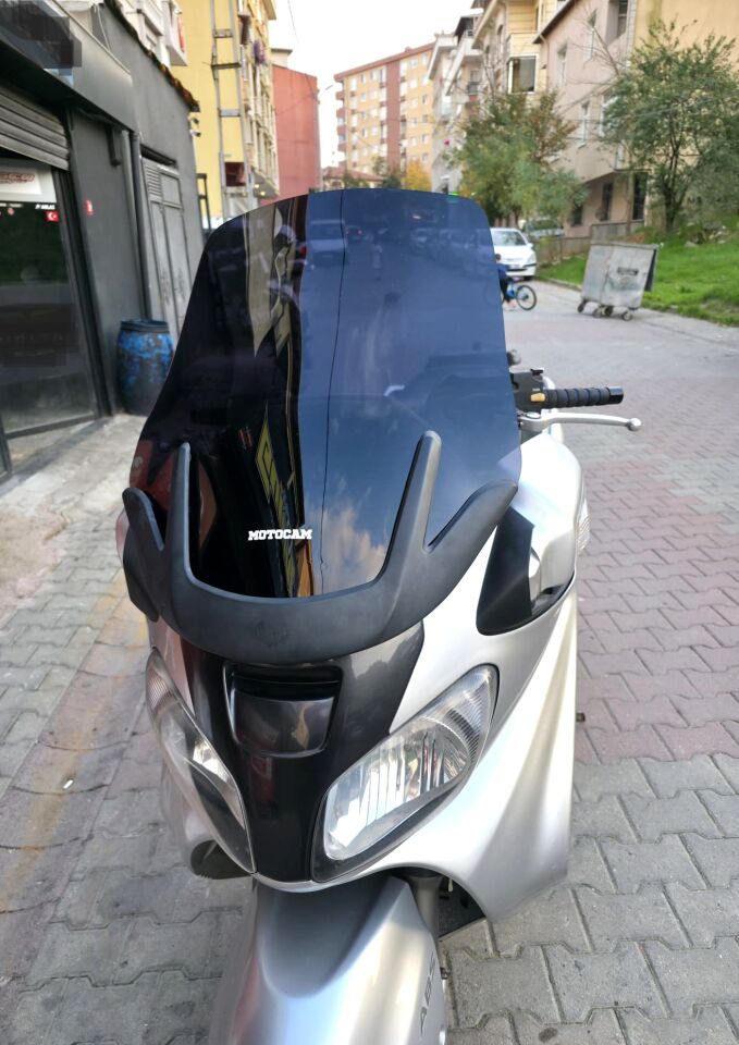 MOTOCAM Suzuki Burgman 650 Ön Cam 2001-2004 Model 60cm Siyah Renkli 4mm