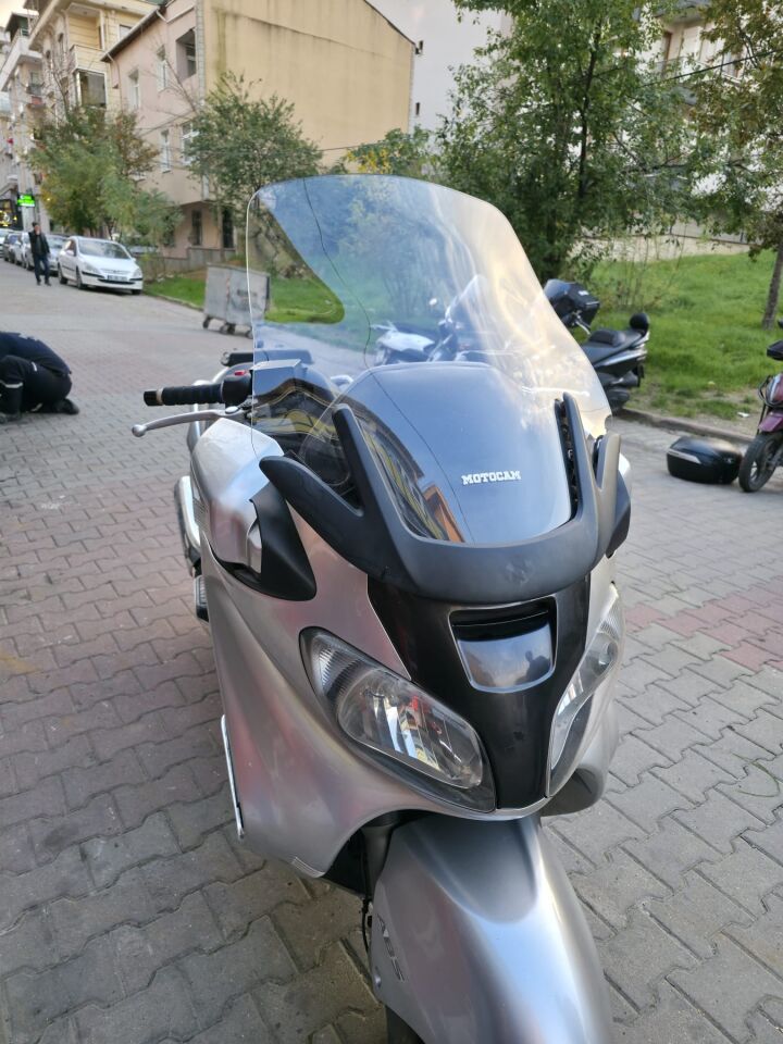 MOTOCAM Suzuki Burgman 650 Ön Cam 2001-2004 Model 60cm Şeffaf Renkli 4mm