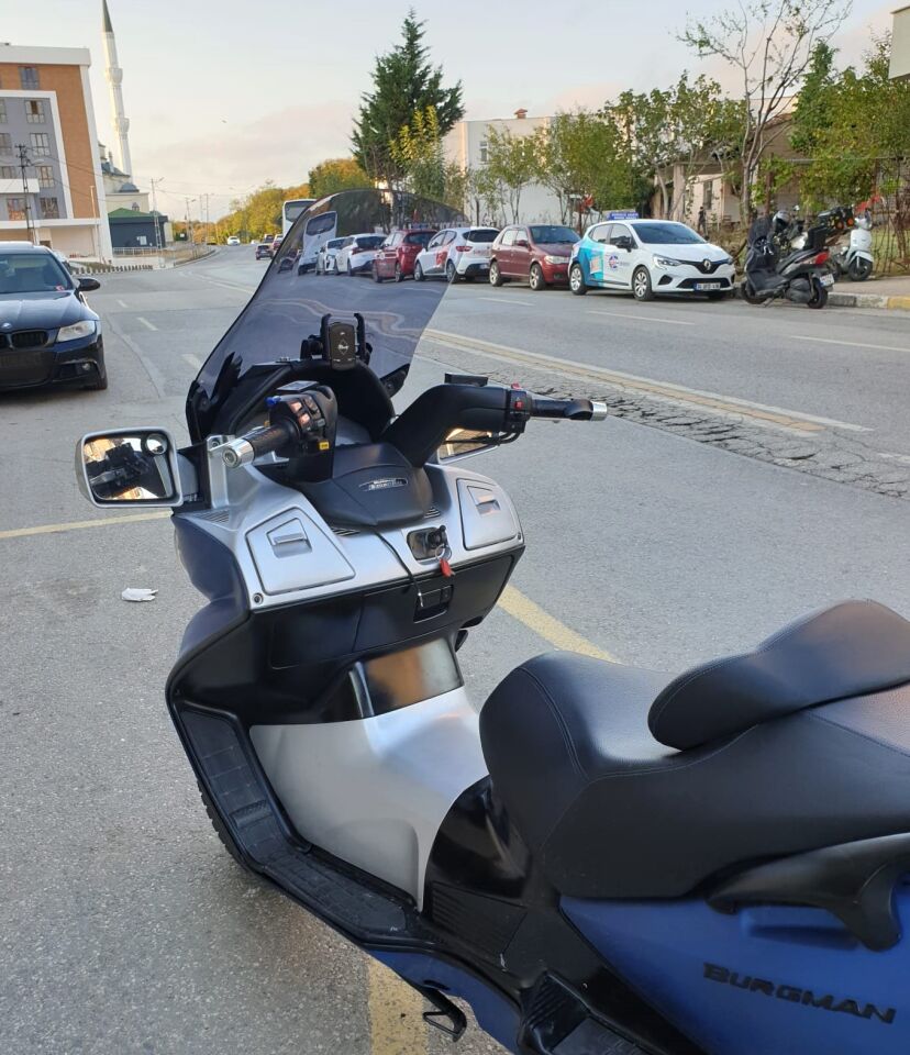 MOTOCAM Suzuki Burgman 650 Ön Cam 2005-2008 Model 65cm Füme Renkli 4mm