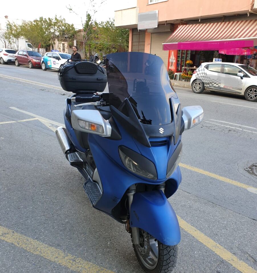 MOTOCAM Suzuki Burgman 650 Ön Cam 2005-2008 Model 65cm Siyah Renkli 4mm