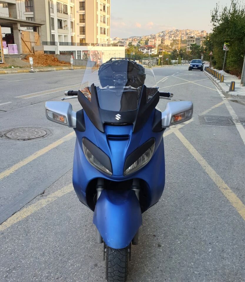 MOTOCAM Suzuki Burgman 650 Ön Cam 2005-2008 Model 65cm Şeffaf Renkli 4mm