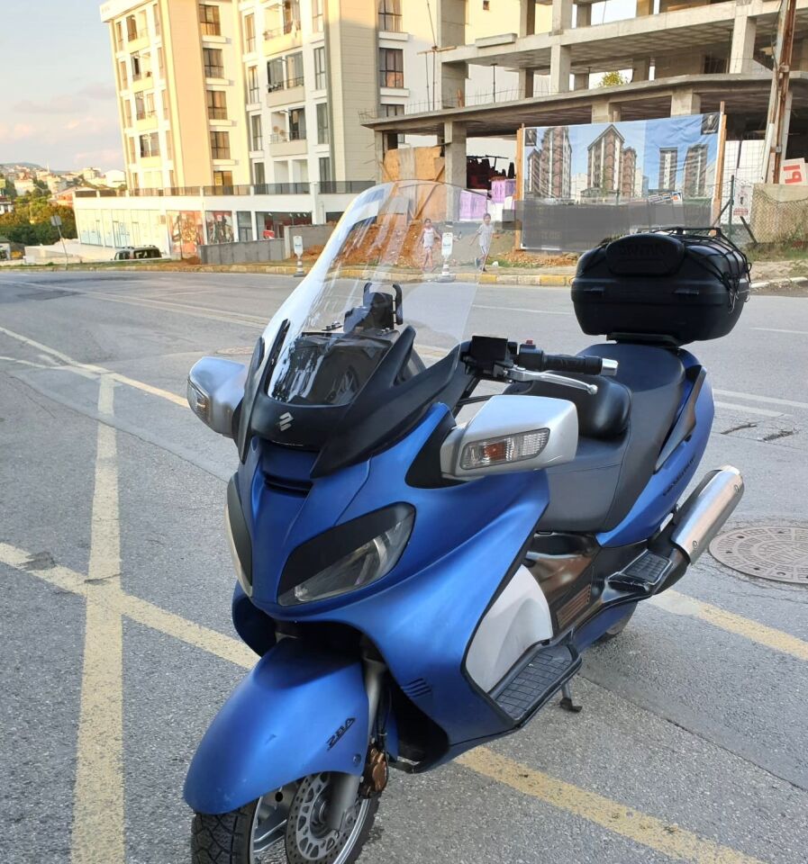 MOTOCAM Suzuki Burgman 650 Ön Cam 2005-2008 Model 65cm Şeffaf Renkli 4mm