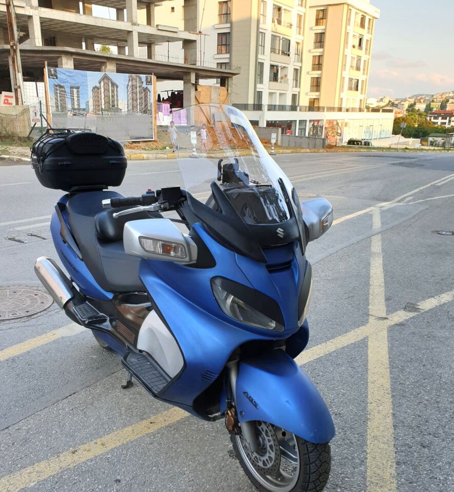 MOTOCAM Suzuki Burgman 650 Ön Cam 2005-2008 Model 65cm Şeffaf Renkli 4mm