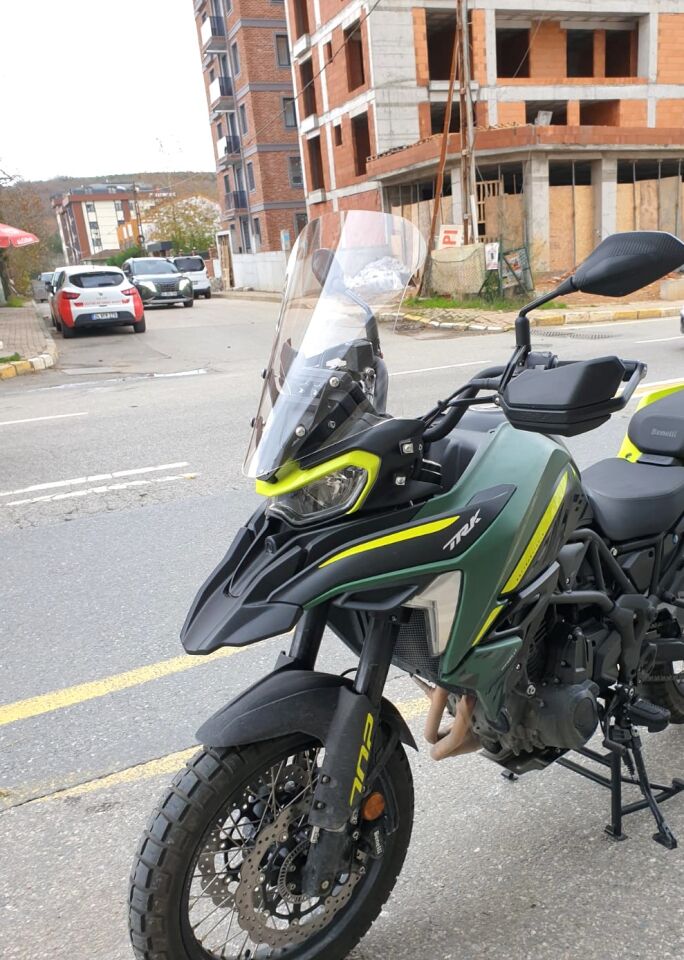 MOTOCAM Benelli TRK 702 X Ön Cam 2025-2026 Model 51cm Şeffaf Renkli 4mm