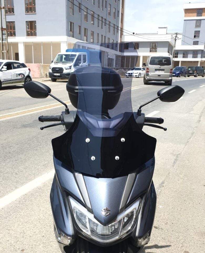 MOTOCAM Suzuki Burgman Street EX 125 Ön Cam 2023-2026 Model 62cm Füme Renkli 4mm
