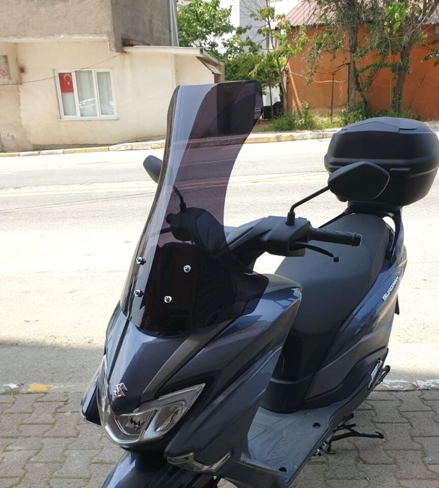 MOTOCAM Suzuki Burgman Street EX 125 Ön Cam 2023-2026 Model 62cm Siyah Renkli 4mm