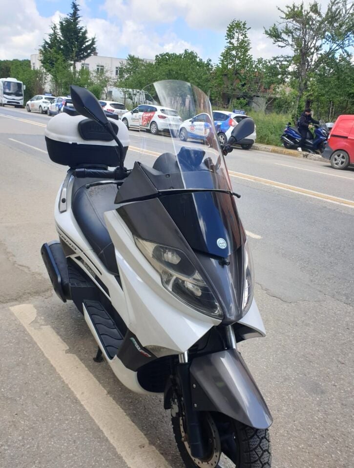 MOTOCAM Benelli Zafferano 250 Ön Cam 2015-2016 Model 48cm Şeffaf Renkli 4mm