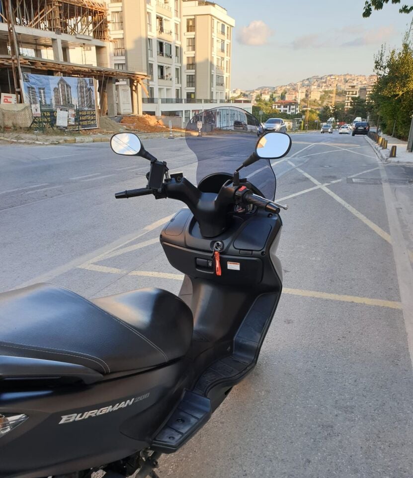 MOTOCAM Suzuki Burgman 200 Ön Cam 2006-2013 Model 61cm Füme Renkli 4mm