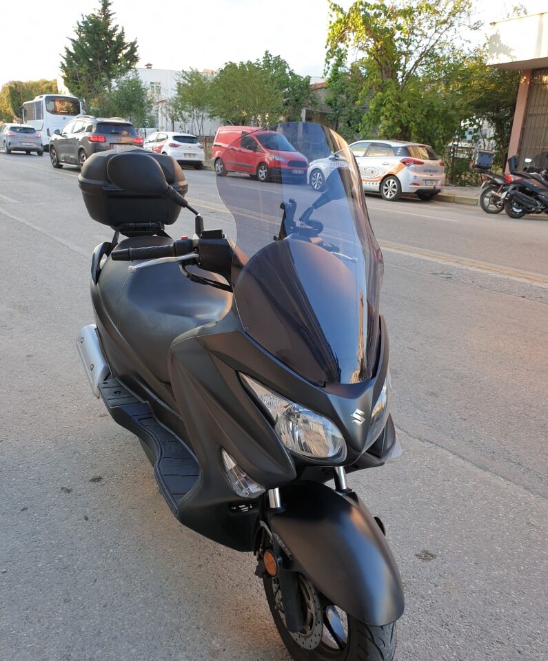 MOTOCAM Suzuki Burgman 200 Ön Cam 2006-2013 Model 61cm Füme Renkli 4mm