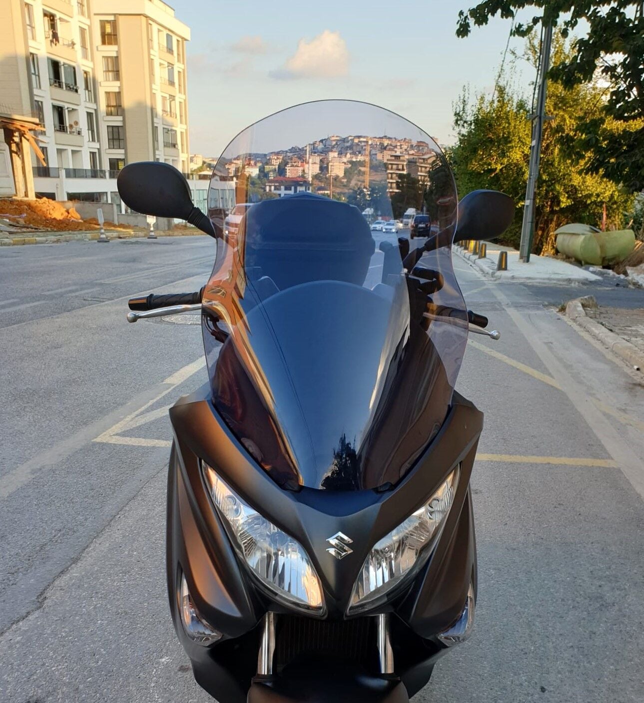 MOTOCAM Suzuki Burgman 200 Ön Cam 2006-2013 Model 61cm Füme Renkli 4mm