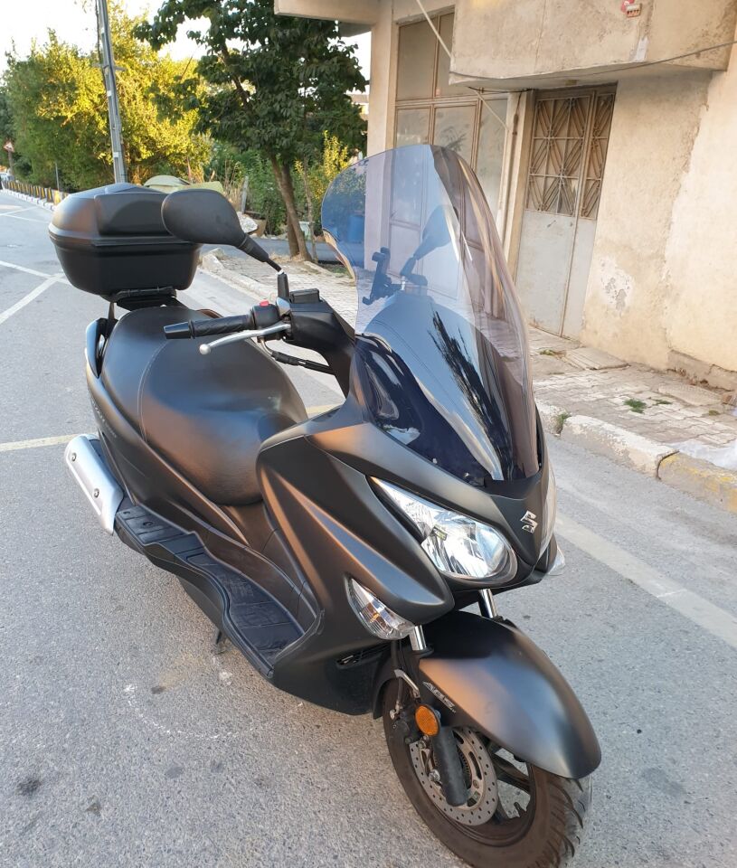 MOTOCAM Suzuki Burgman 200 Ön Cam 2006-2013 Model 61cm Füme Renkli 4mm