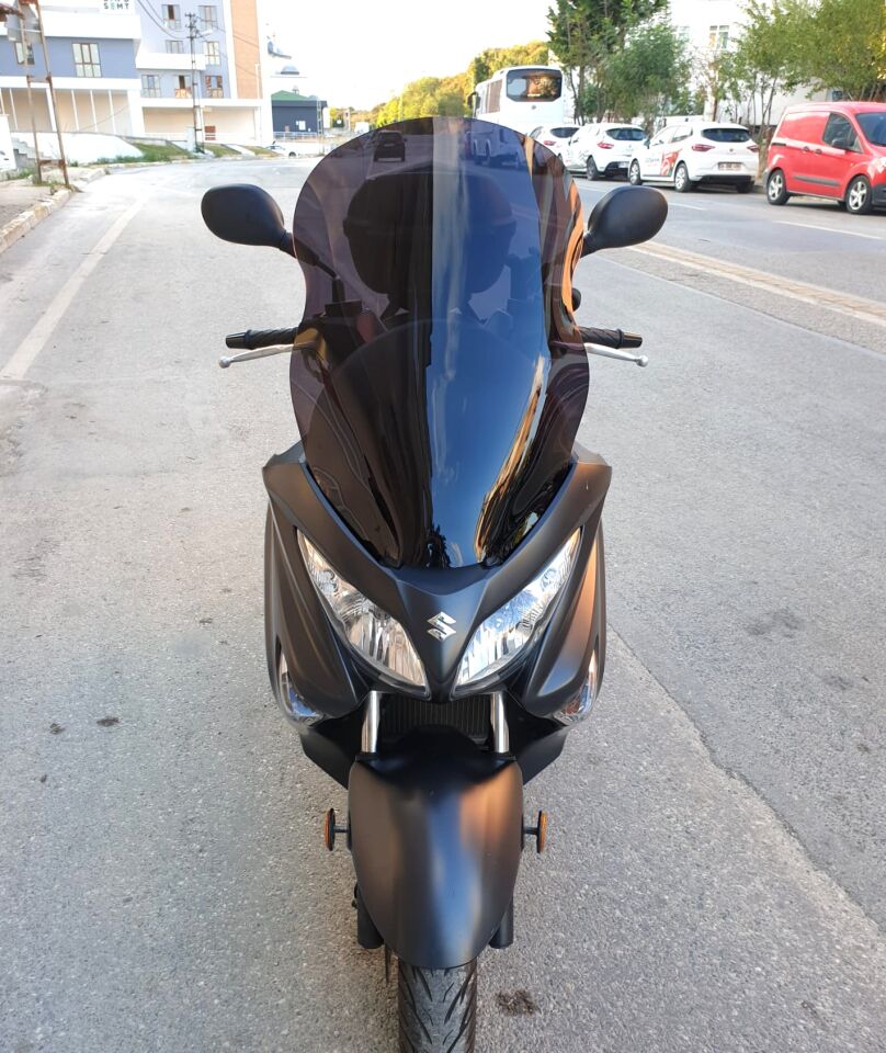 MOTOCAM Suzuki Burgman 200 Ön Cam 2006-2013 Model 61cm siyah Renkli 4mm