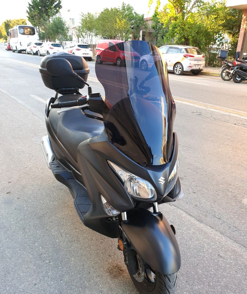 MOTOCAM Suzuki Burgman 200 Ön Cam 2006-2013 Model 61cm siyah Renkli 4mm