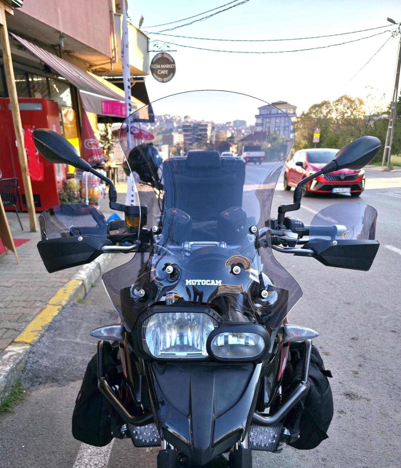 MOTOCAM BMW F 700 Ön Cam 2012-2019 Model 56cm Füme Renkli 4mm