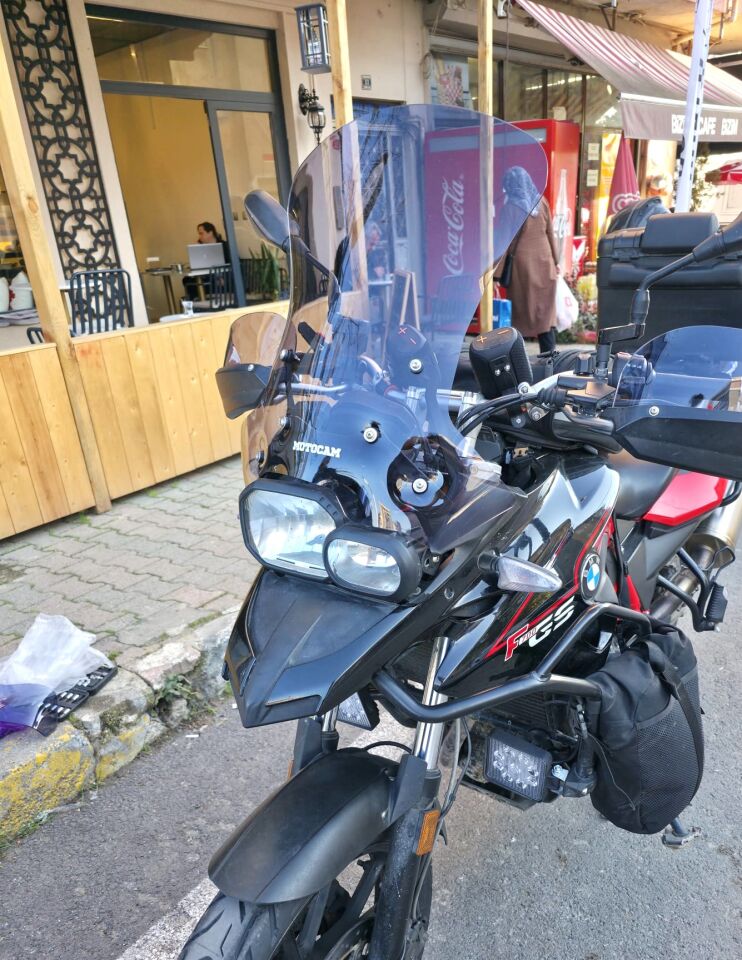 MOTOCAM BMW F 700 Ön Cam 2012-2019 Model 56cm Füme Renkli 4mm