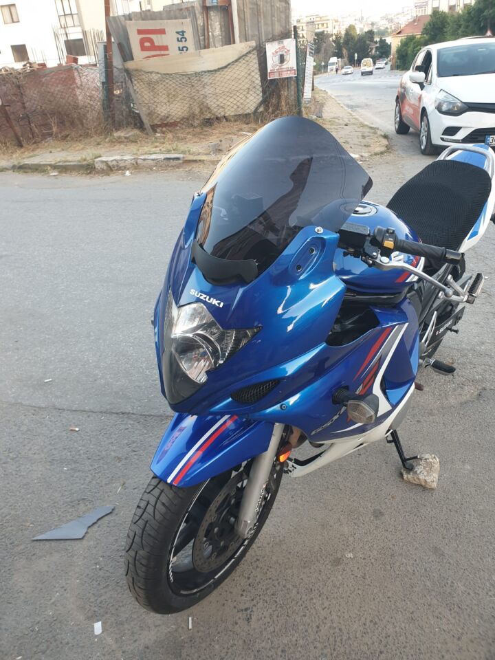 MOTOCAM Suzuki GSX 650 F Ön Cam 2008-2012 Model 40cm Siyah Renkli