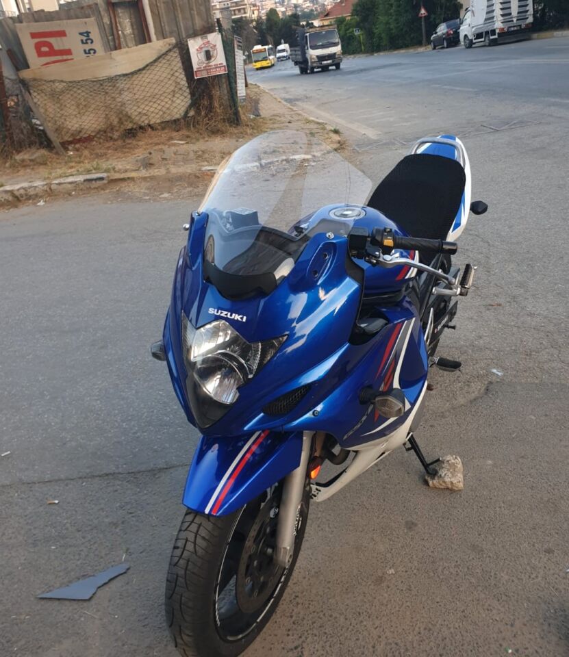 MOTOCAM Suzuki GSX 650 F Ön Cam 2008-2012 Model 40cm Şeffaf Renkli