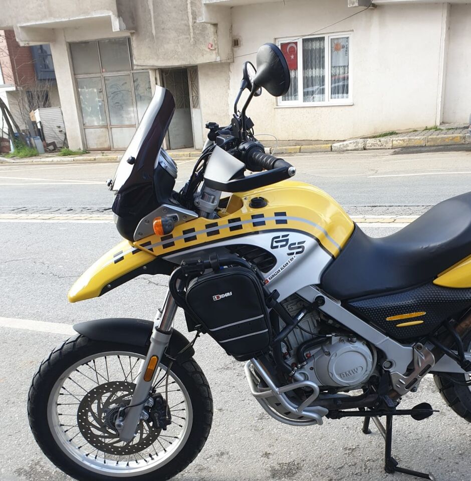 MOTOCAM Bmw F650 GS Ön Cam ( 3 Delikli ) 1999-2003 Model 35cm siyah Renkli 4mm