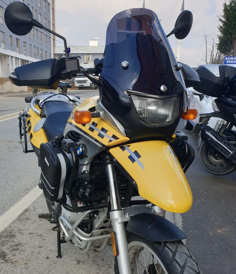 MOTOCAM Bmw F650 GS Ön Cam ( 3 Delikli ) 1999-2003 Model 35cm siyah Renkli 4mm