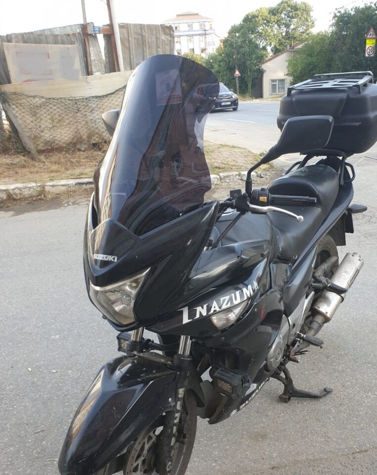 MOTOCAM Suzuki İnazuma GW 250F Ön Cam 2012-2017 Model 50cm Siyah Renkli 4mm
