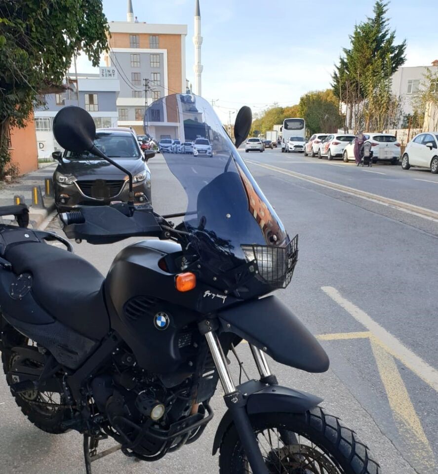 MOTOCAM Bmw F 650 GS Ön Cam ( 3 Delikli ) 1999-2003 Model 58cm Füme Renkli 4mm