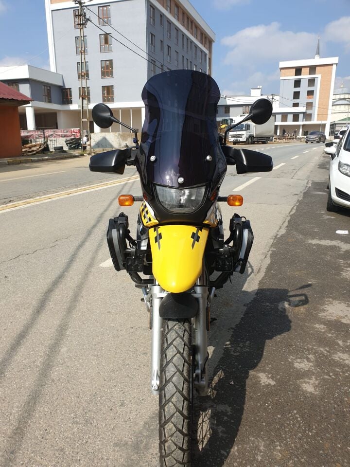 MOTOCAM Bmw F 650 GS Ön Cam ( 3 Delikli ) 1999-2003 Model 58cm Siyah Renkli 4mm