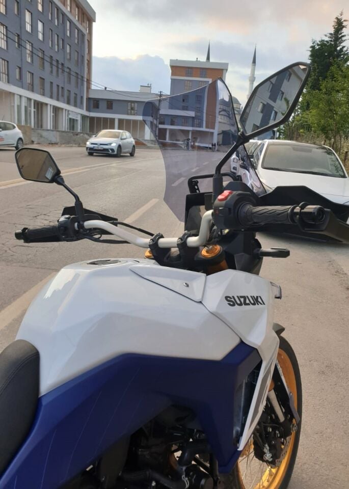 MOTOCAM Suzuki V-strom 800 DE Ön Cam 2023-2026 Model 50cm Füme Renkli 4mm