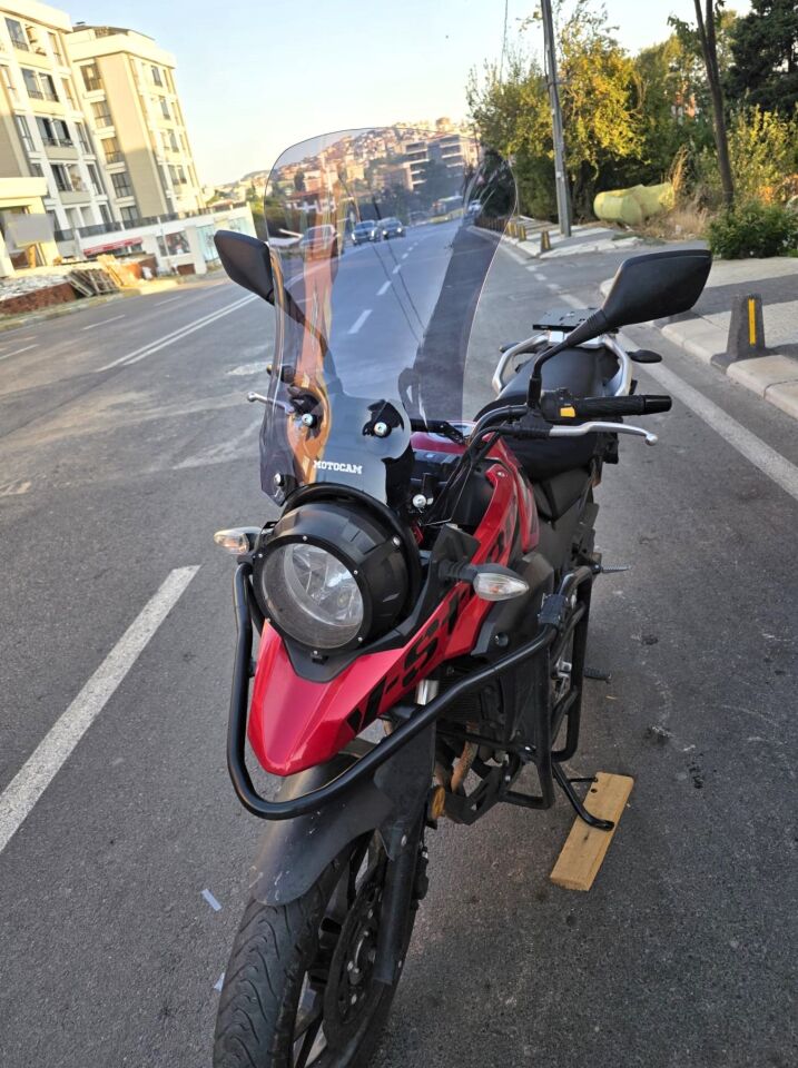 MOTOCAM Suzuki V-Strom DL 250 Ön Cam 2017-2020 Model 51cm Füme Renkli 4mm