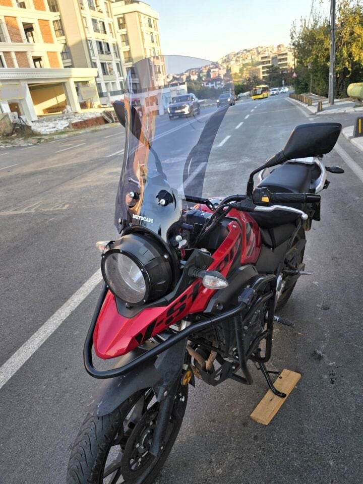 MOTOCAM Suzuki V-Strom DL 250 Ön Cam 2017-2020 Model 51cm Füme Renkli 4mm