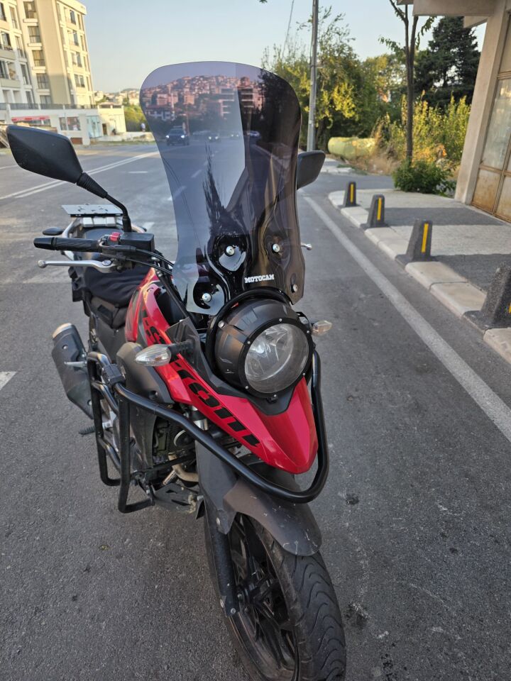 MOTOCAM Suzuki V-Strom DL 250 Ön Cam 2017-2020 Model 51cm Siyah Renkli 4mm