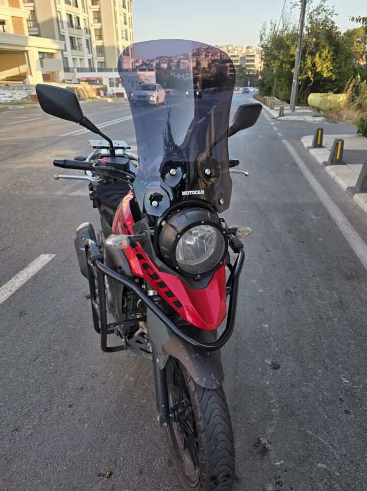 MOTOCAM Suzuki V-Strom DL 250 Ön Cam 2017-2020 Model 51cm Siyah Renkli 4mm