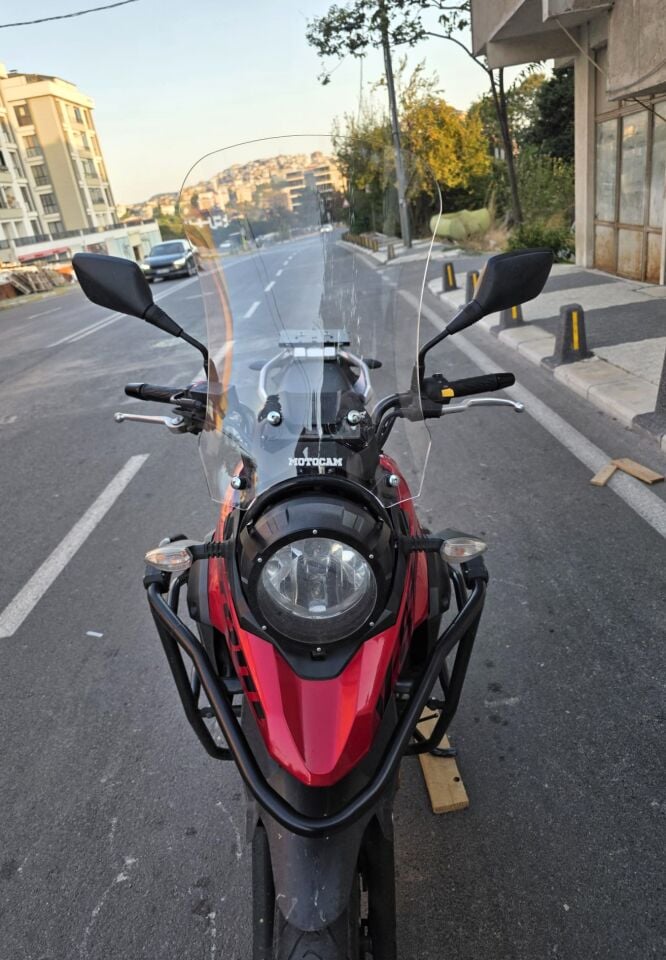 MOTOCAM Suzuki V-Strom DL 250 Ön Cam 2017-2020 Model 51cm Şeffaf Renkli 4mm