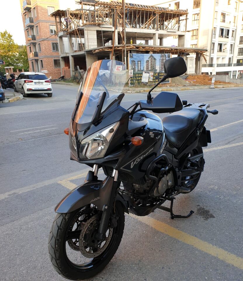 MOTOCAM Suzuki V-strom DL 1000 Ön Cam 2004-2010 Model 45cm Şeffaf Renkli 4mm