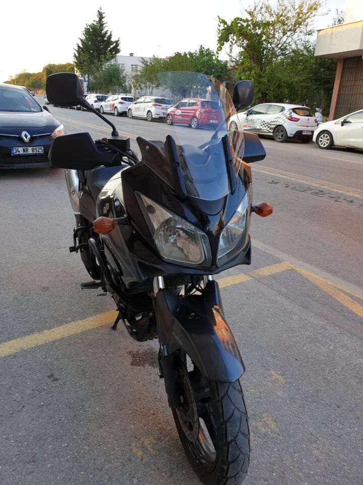 MOTOCAM Suzuki V-strom DL 1000 Ön Cam 2004-2010 Model 45cm Şeffaf Renkli 4mm